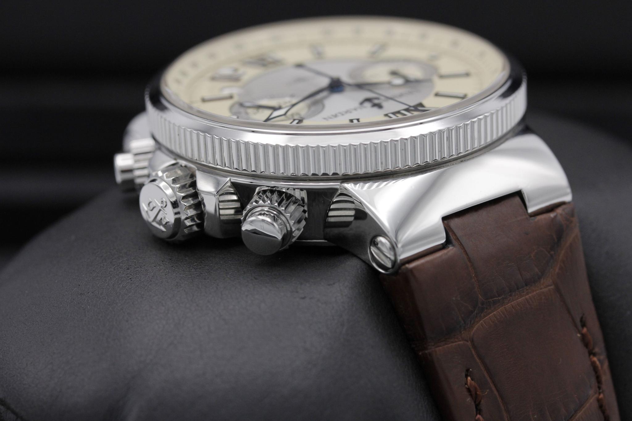 Watch Image 4