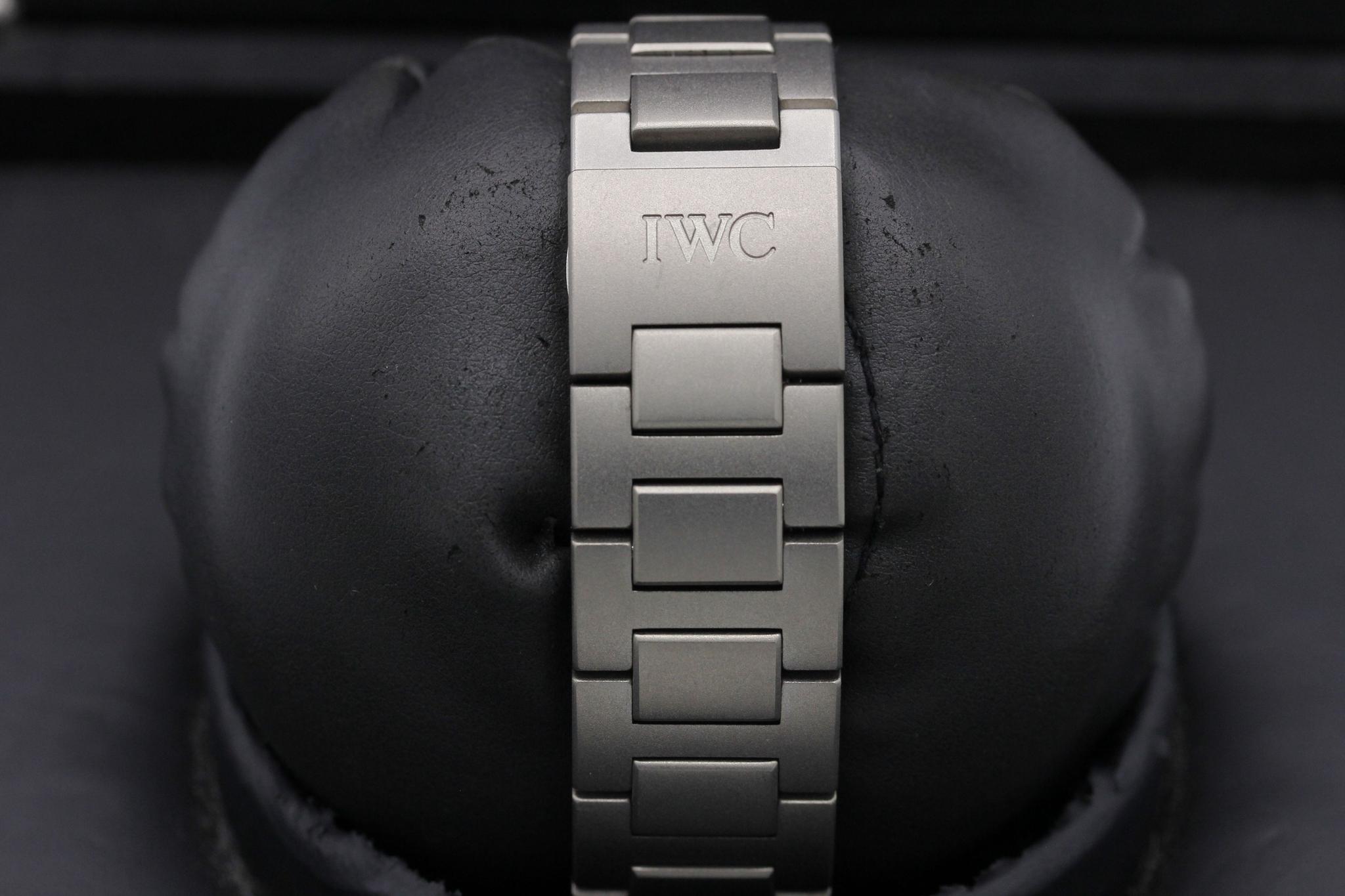 Watch Image 8