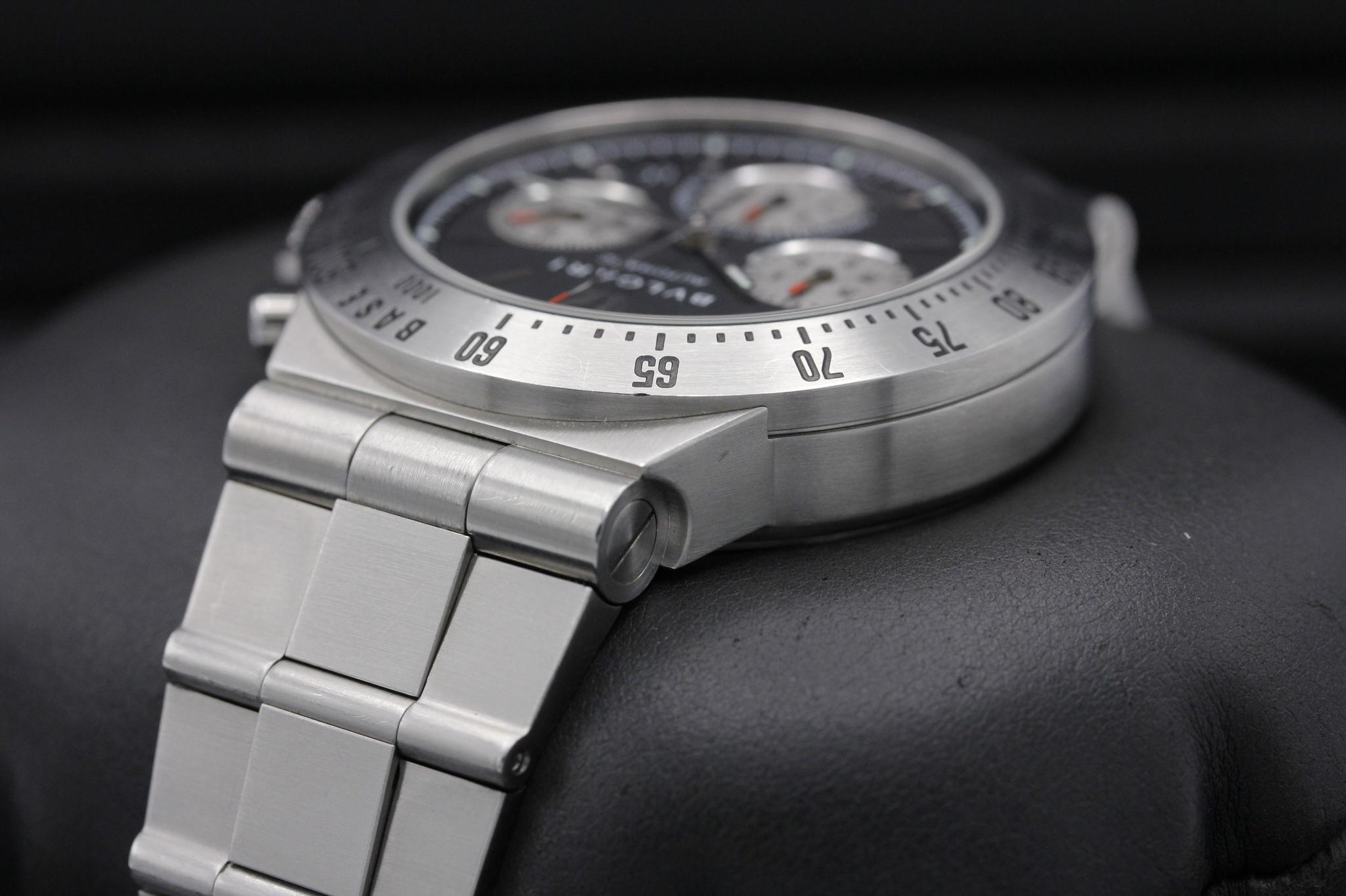 Watch Image 5