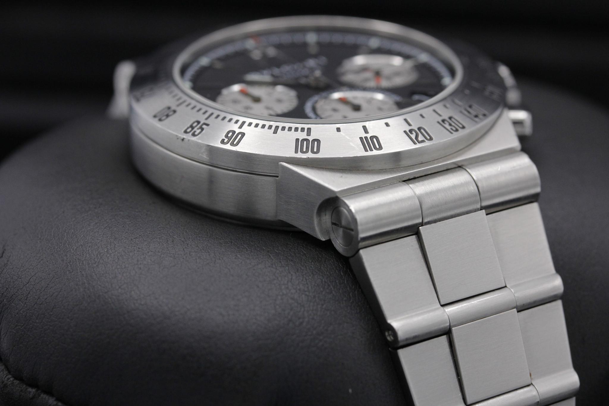Watch Image 6