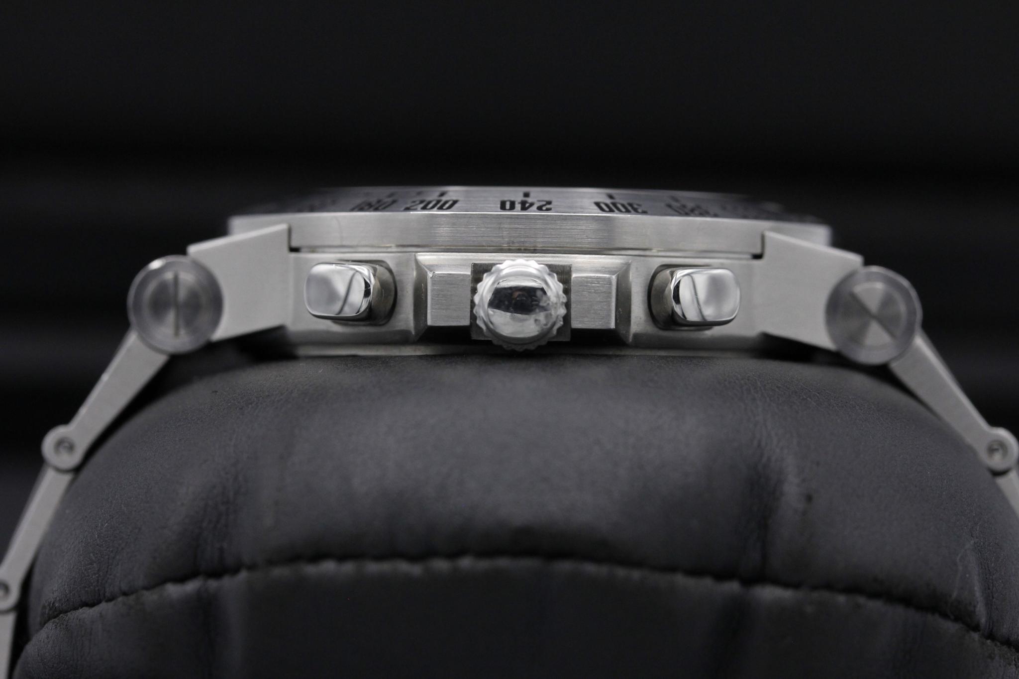 Watch Image 3