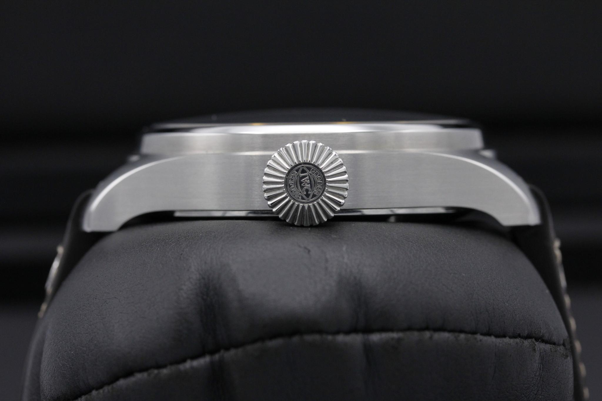 Watch Image 3