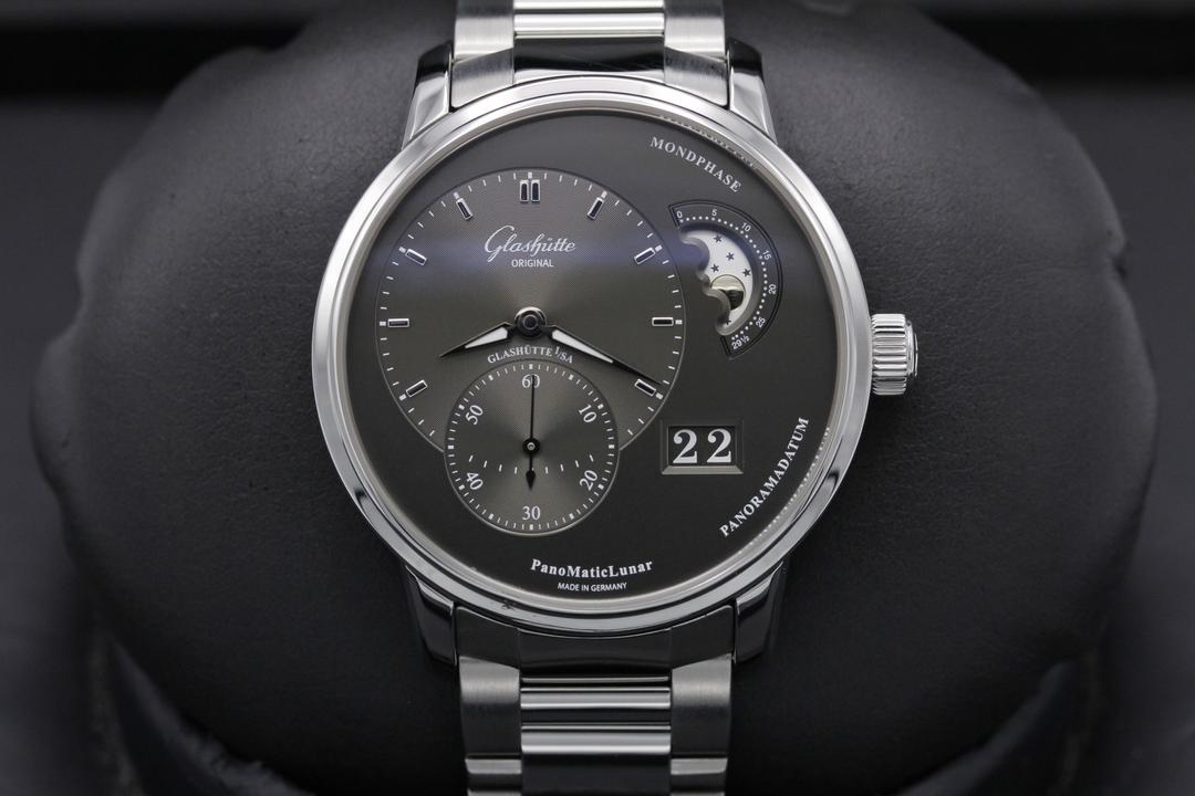 Glasshutte Panomaticlunar 90-02-43-32-24