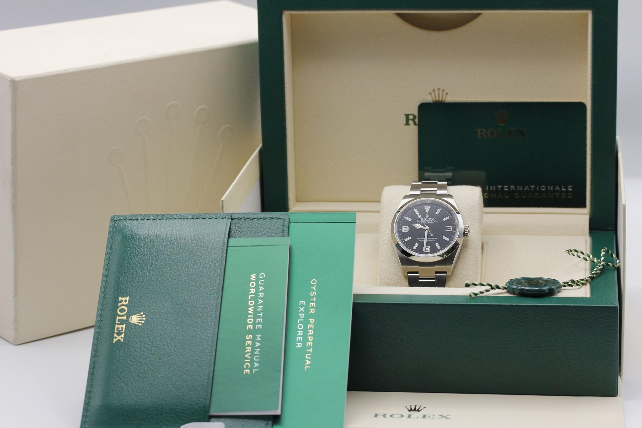 Watch Image 11