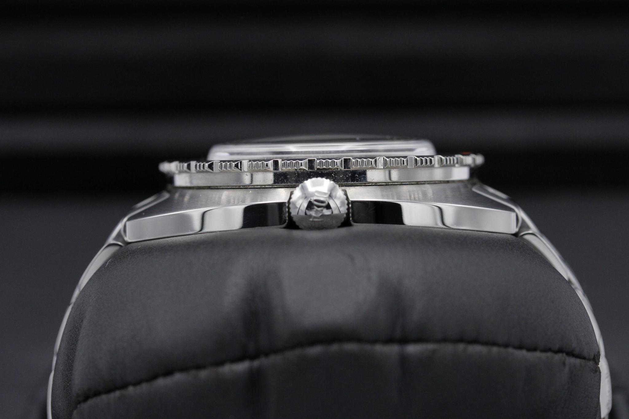 Watch Image 3