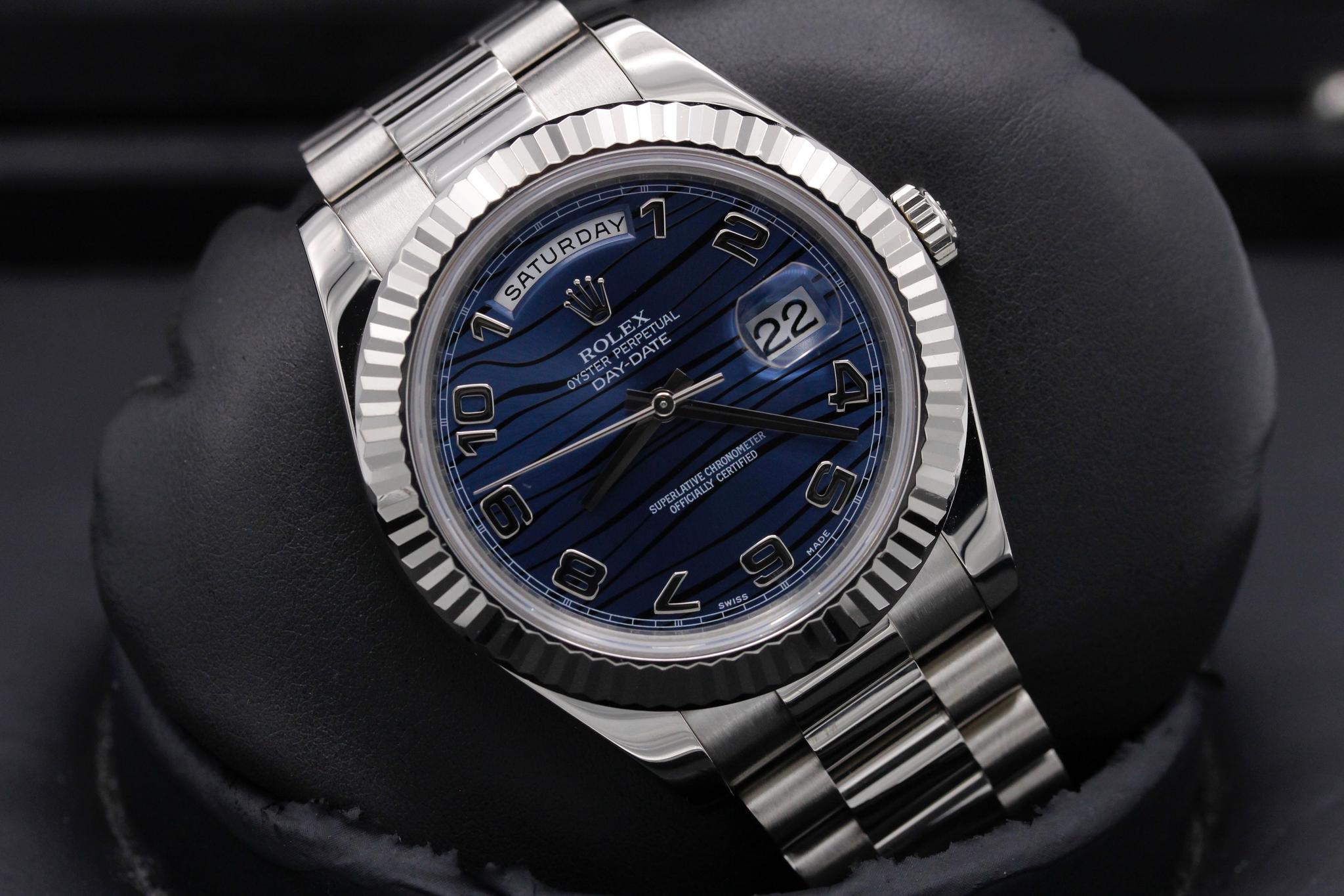 Watch Image 9