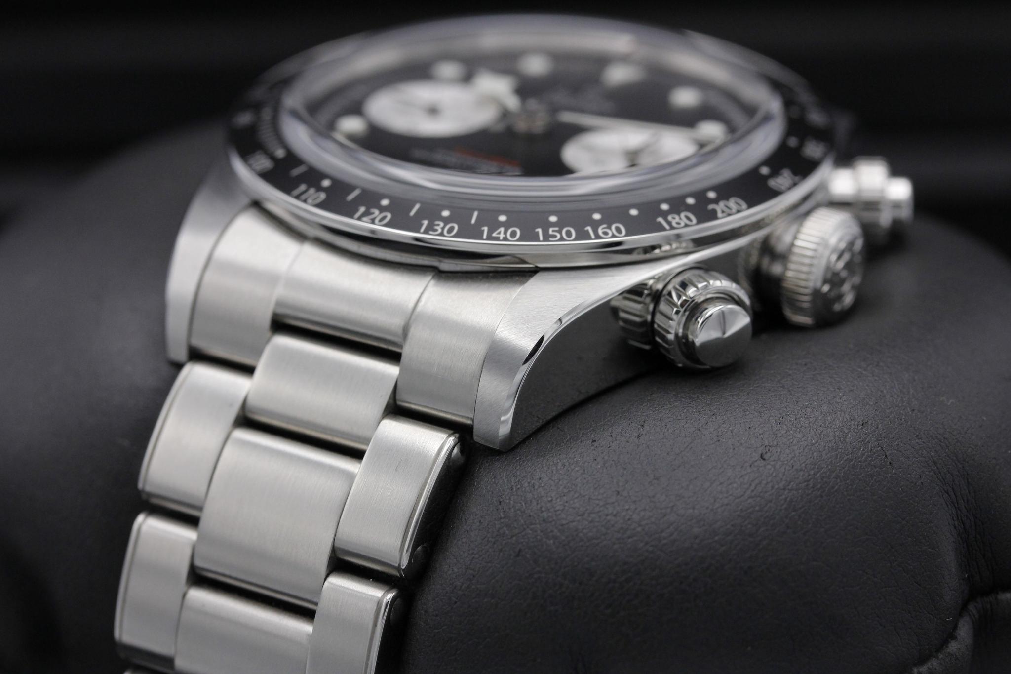 Watch Image 2