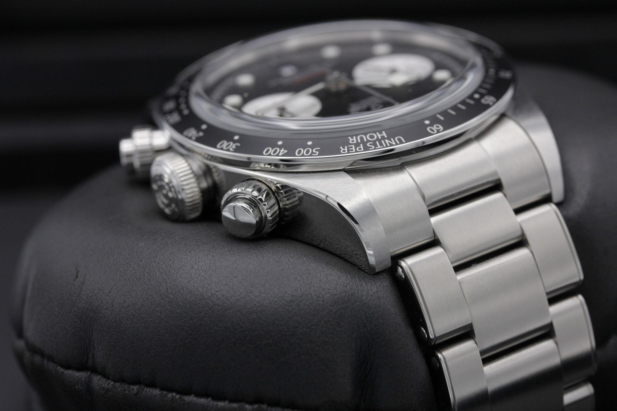 Watch Image 4