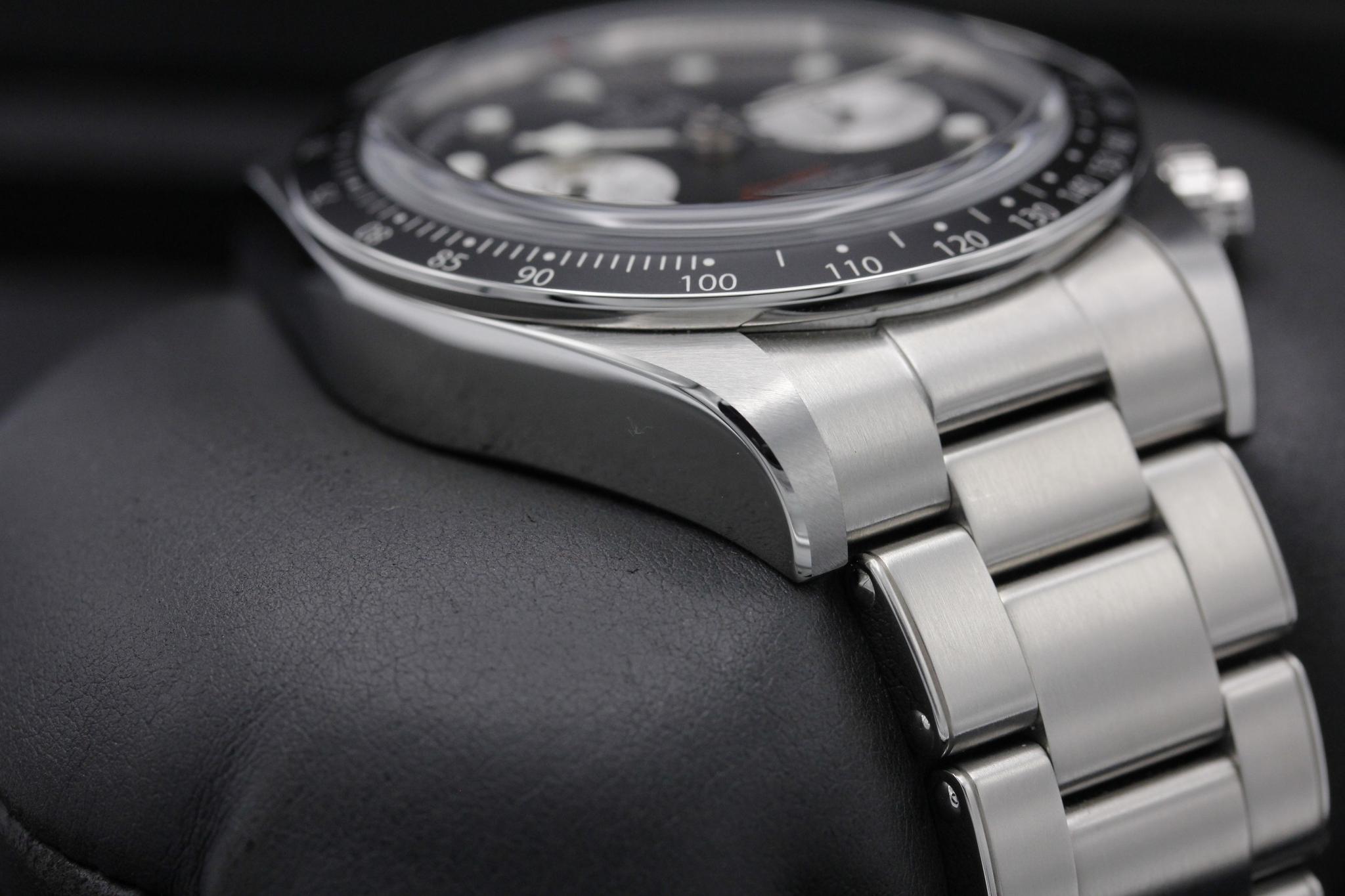 Watch Image 6