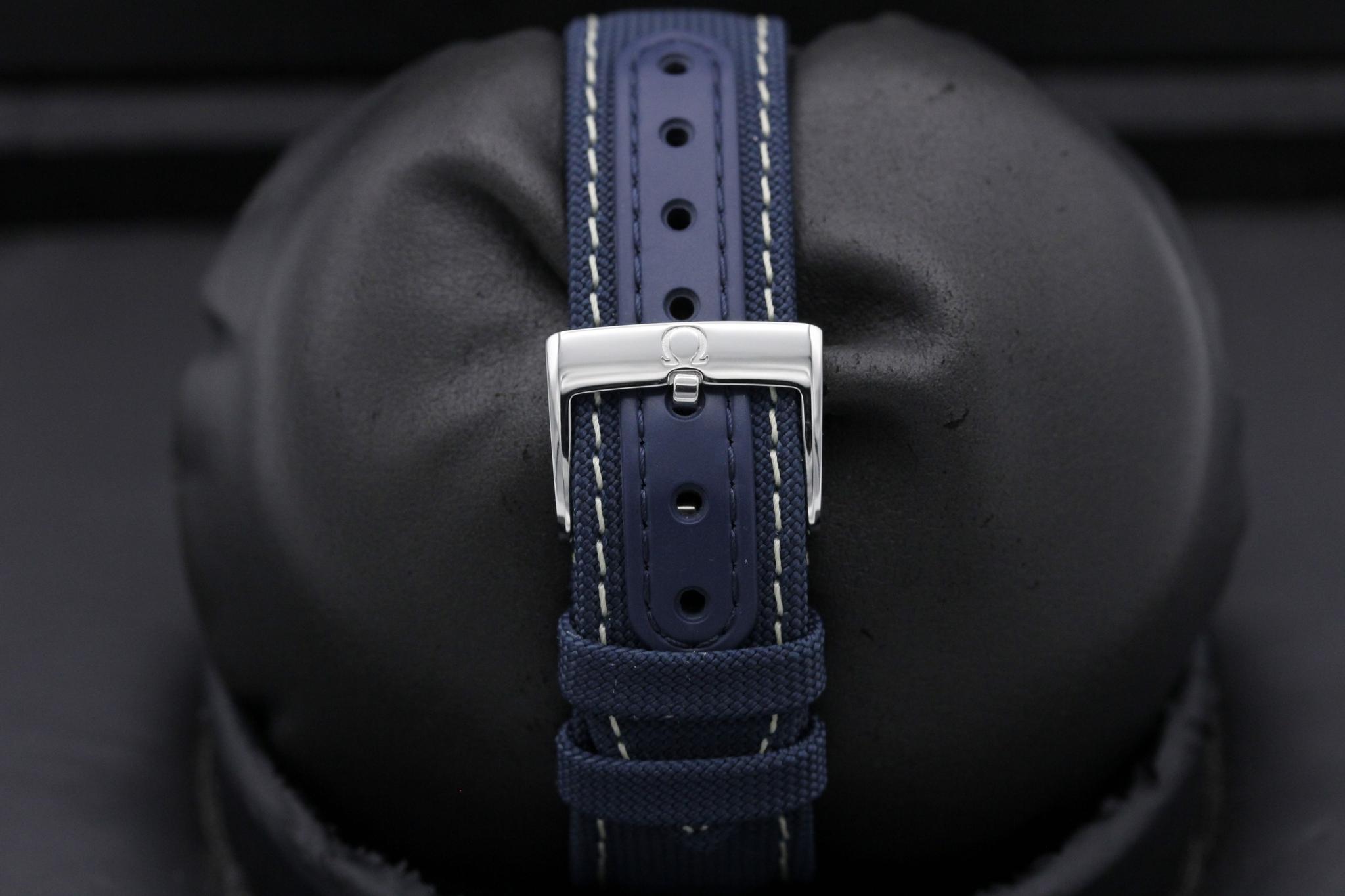 Watch Image 8