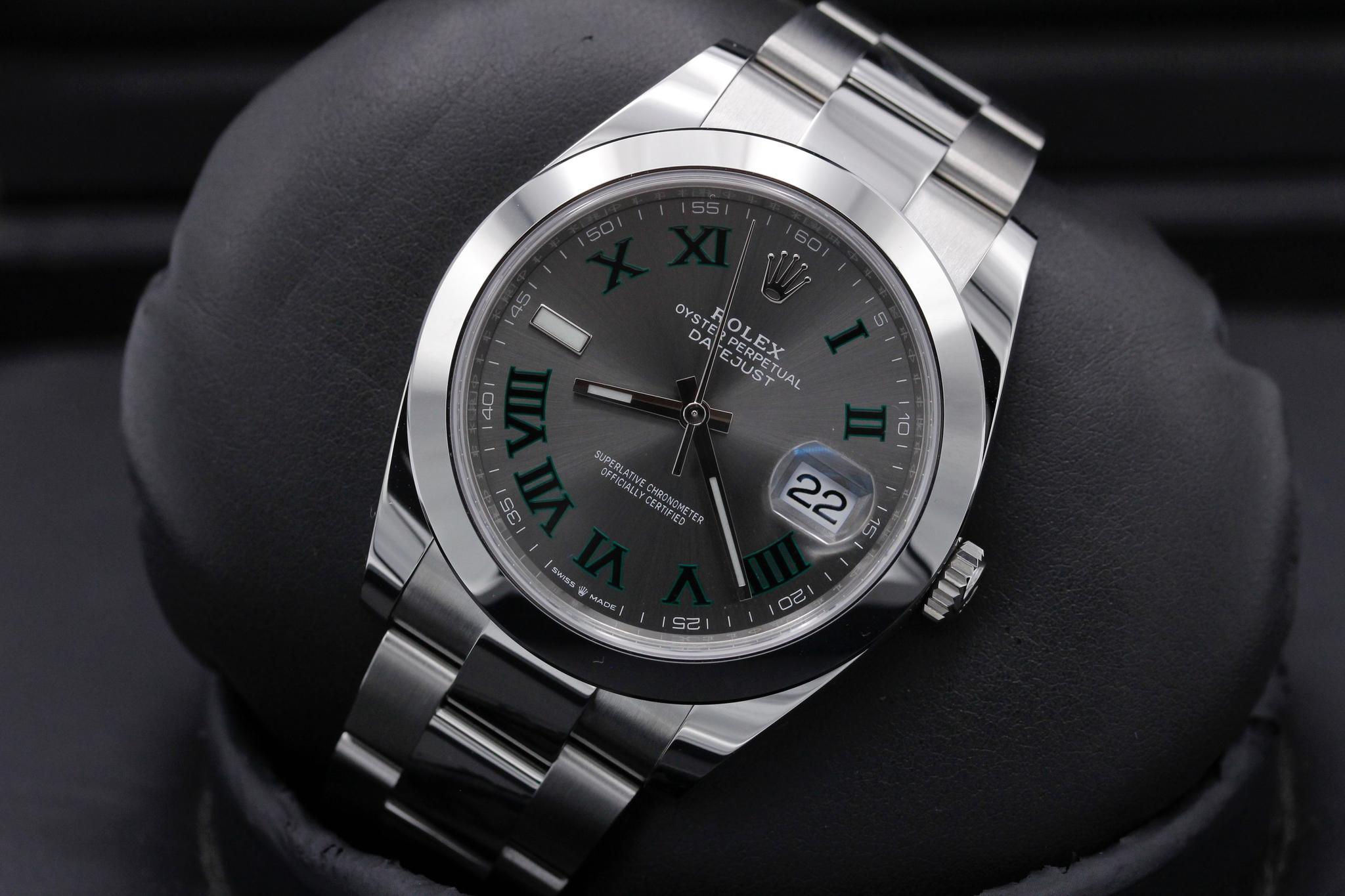 Watch Image 9