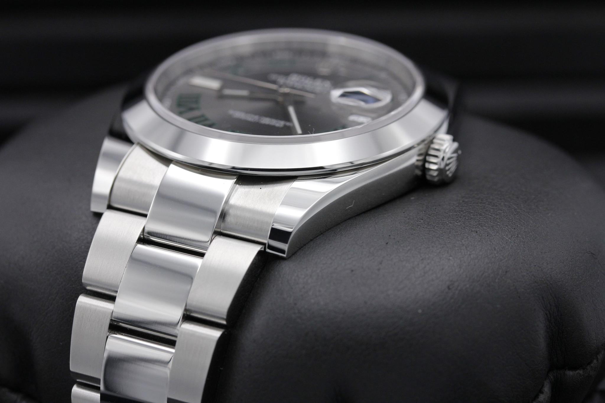 Watch Image 2