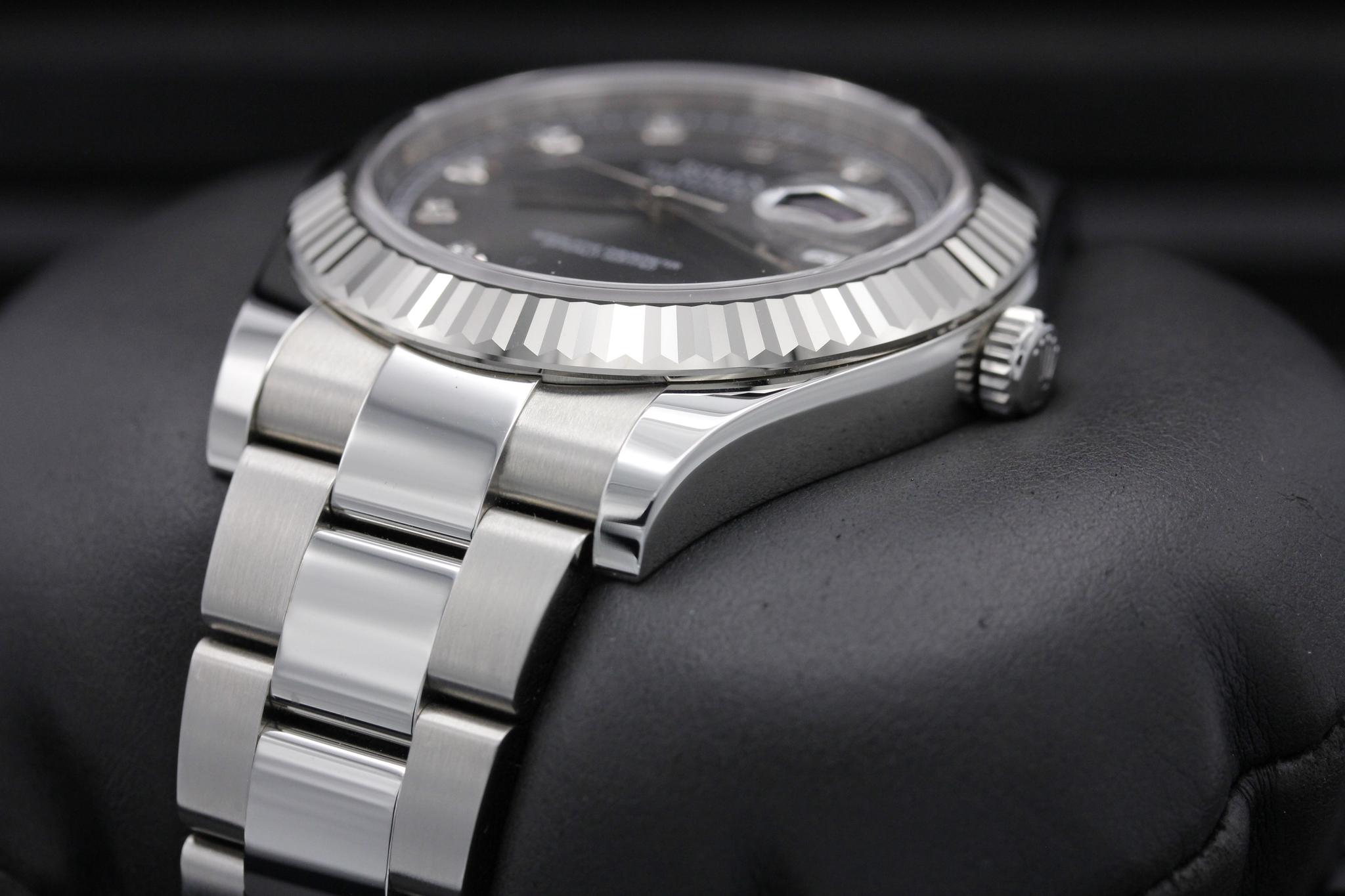 Watch Image 2