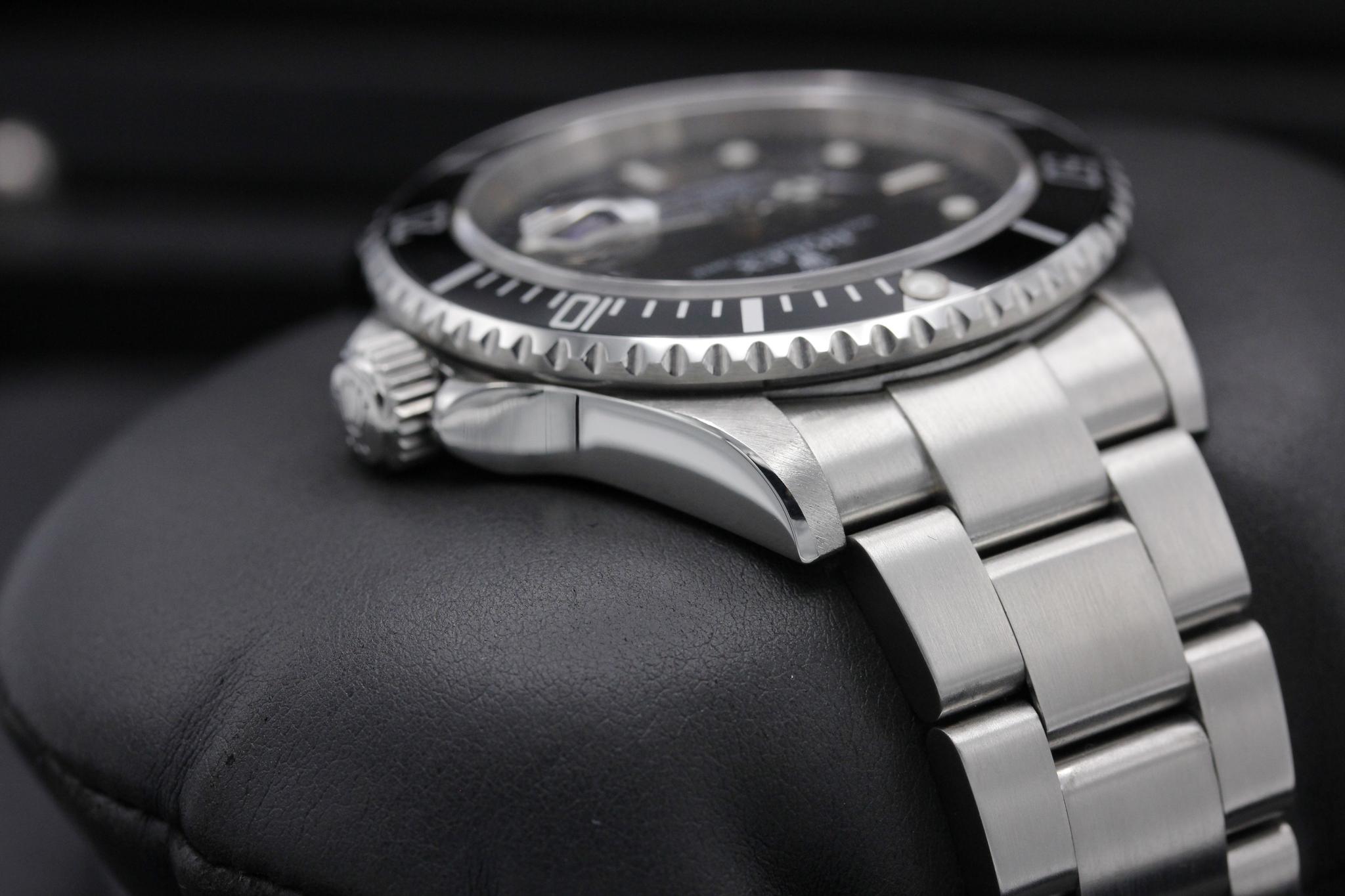 Watch Image 4