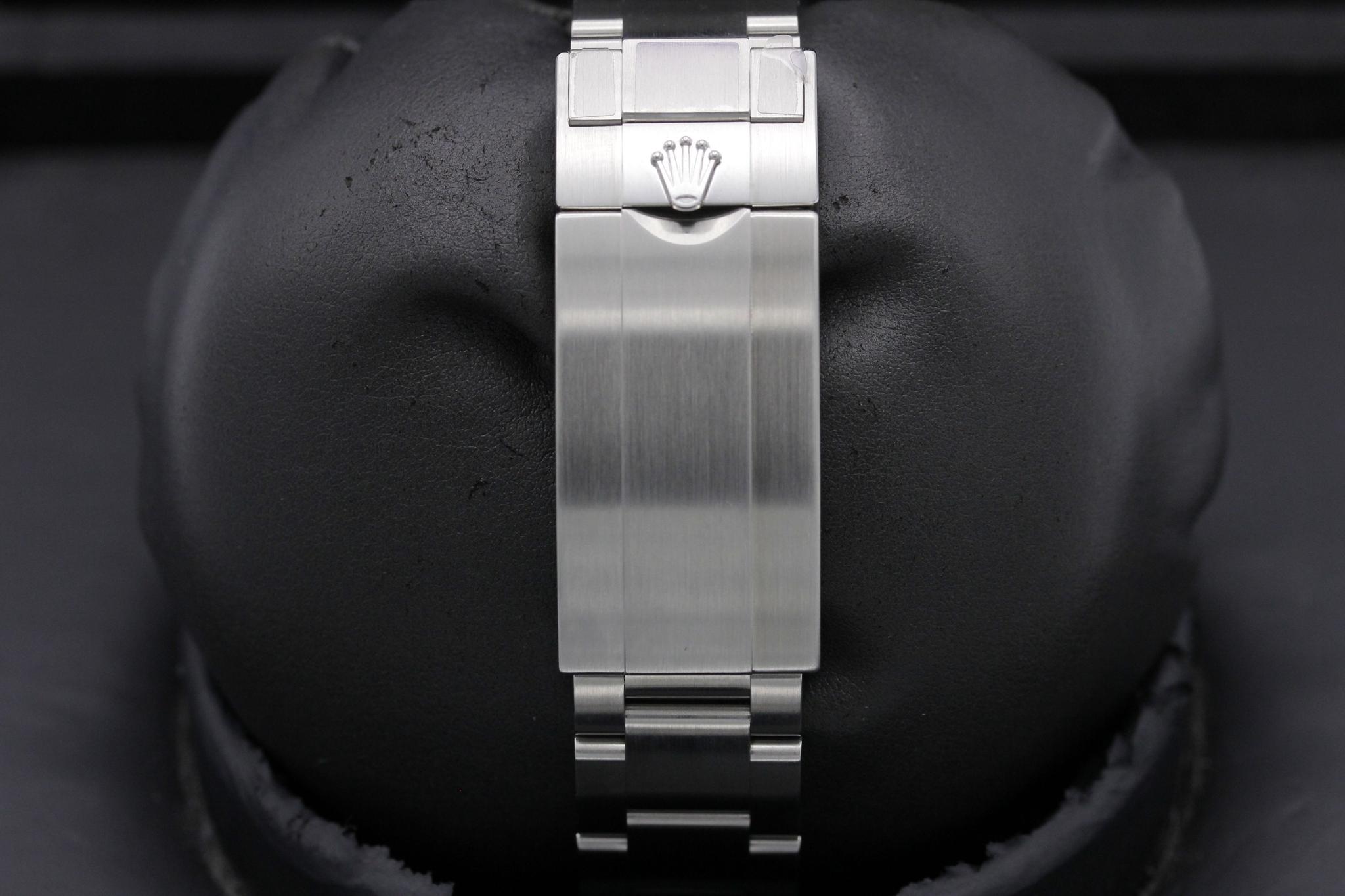 Watch Image 8