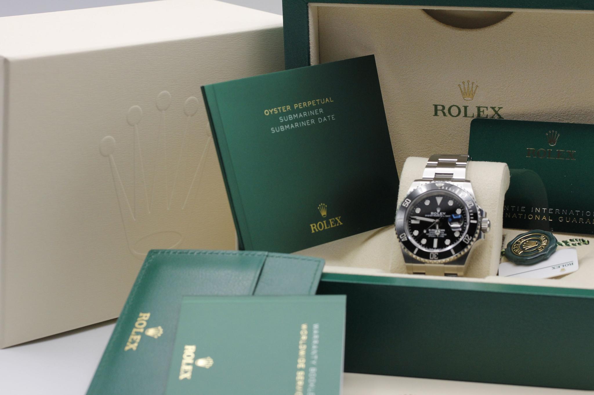 Watch Image 11