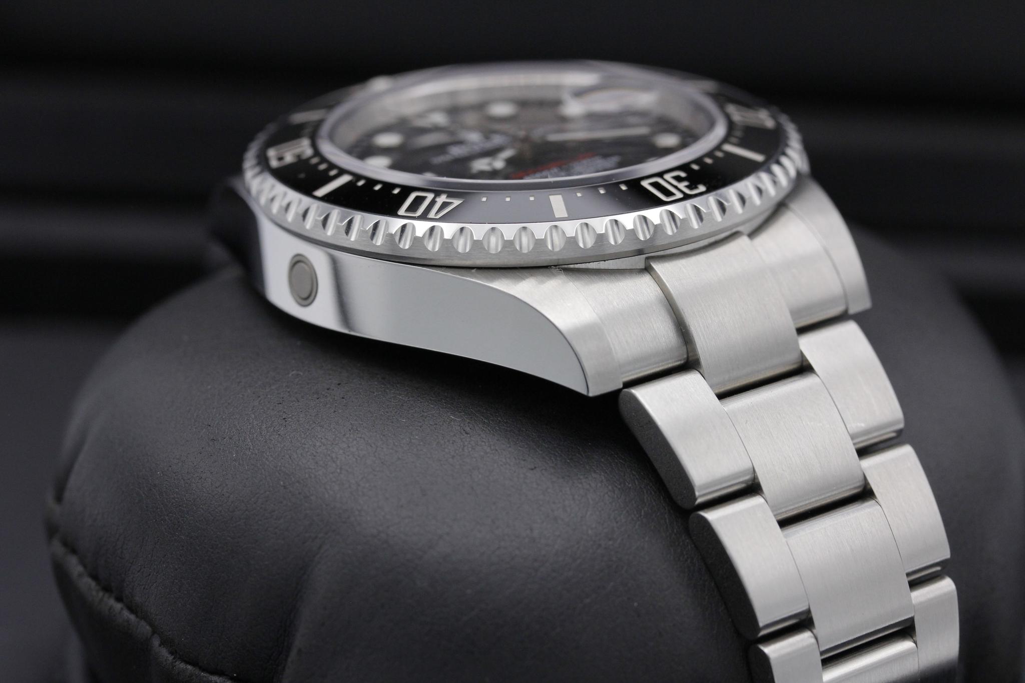 Watch Image 6