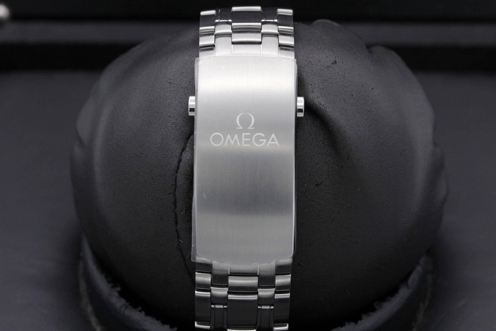 Watch Image 8