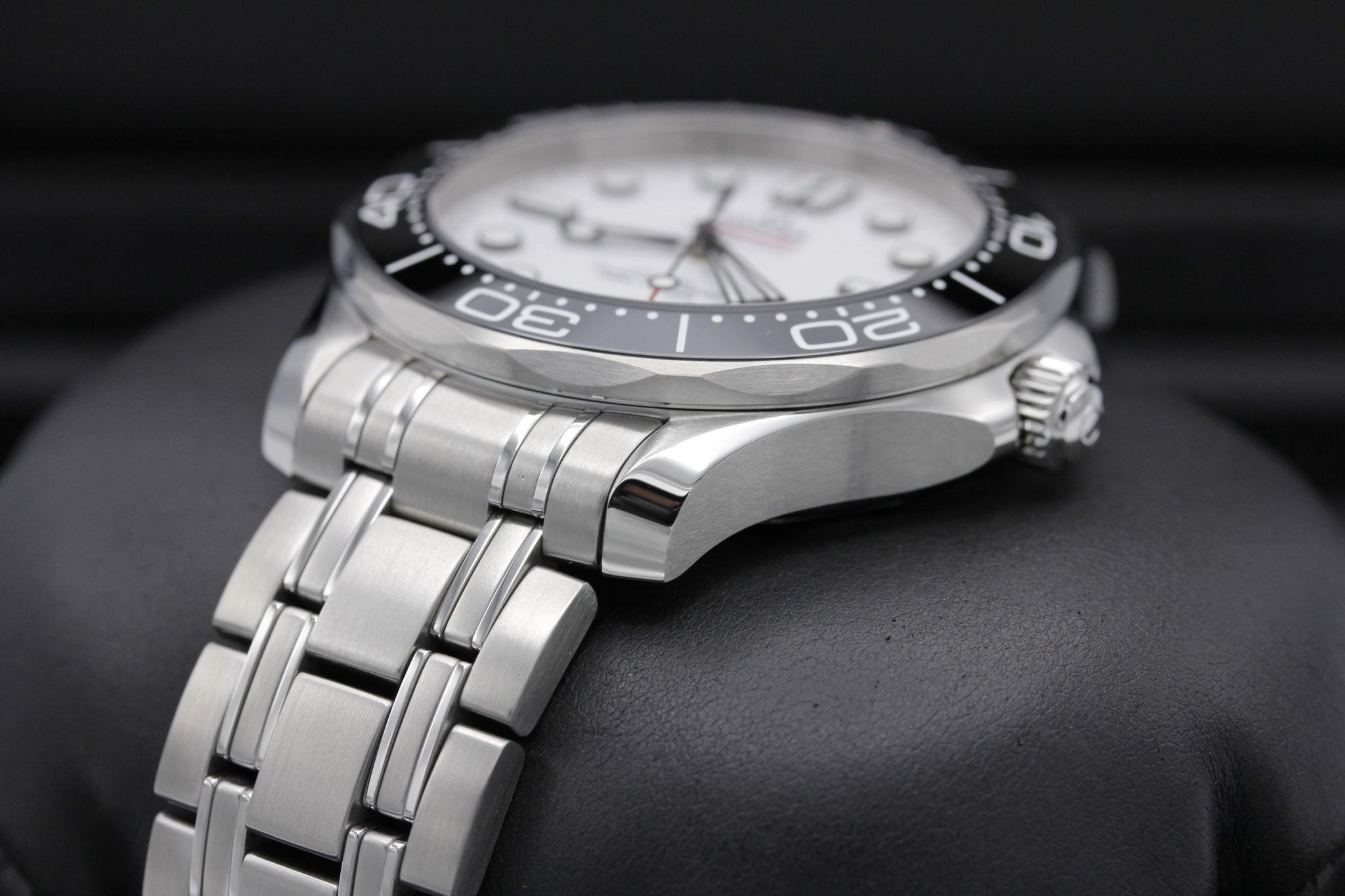 Watch Image 2
