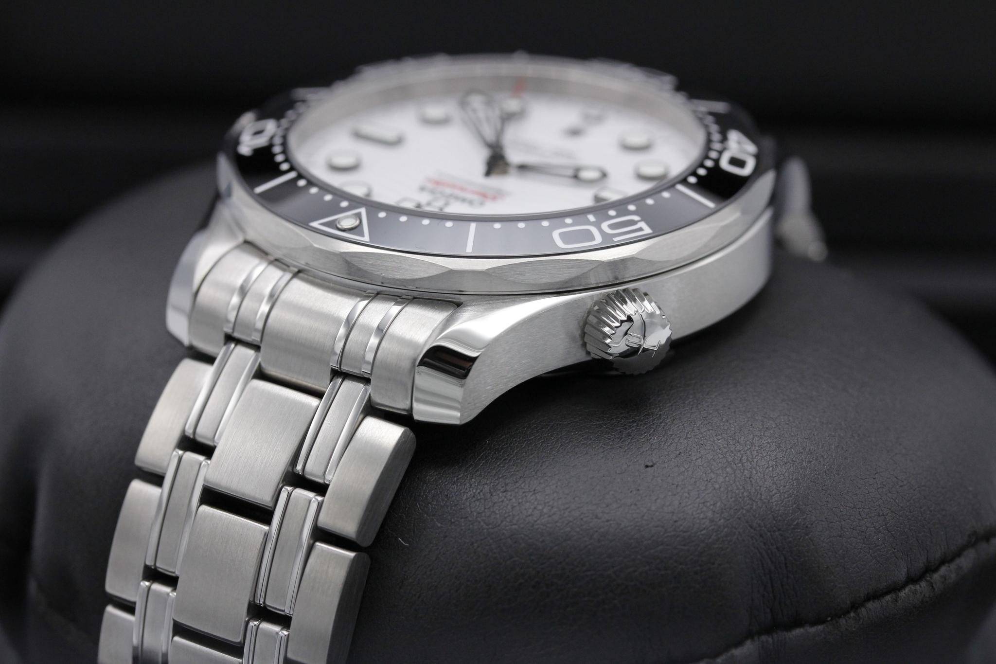 Watch Image 5