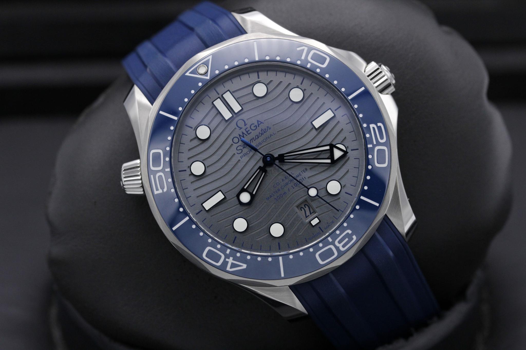 Watch Image 9