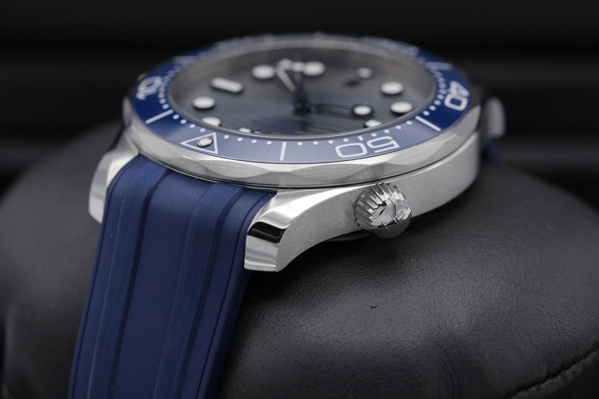 Watch Image 5