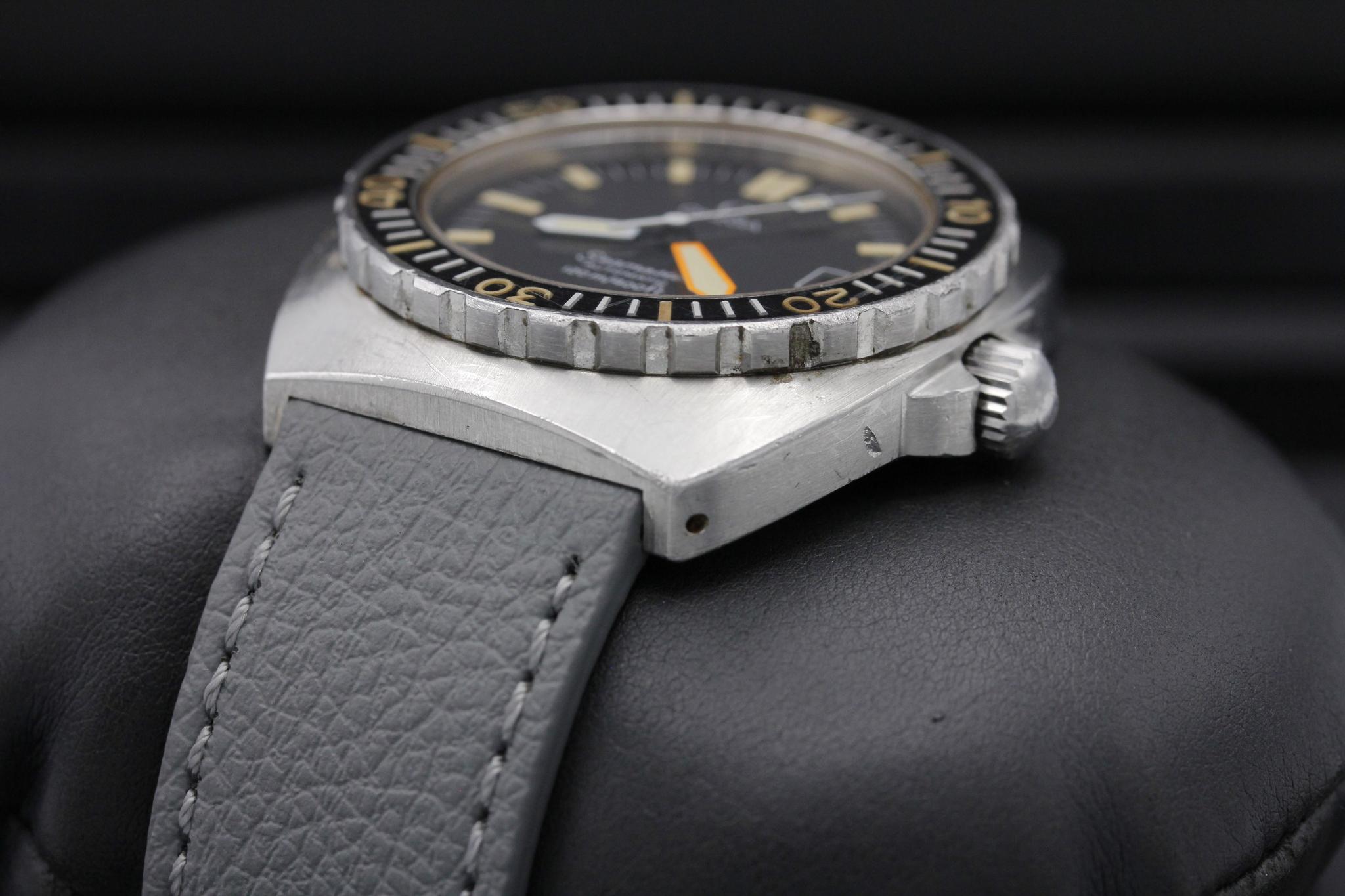 Watch Image 2