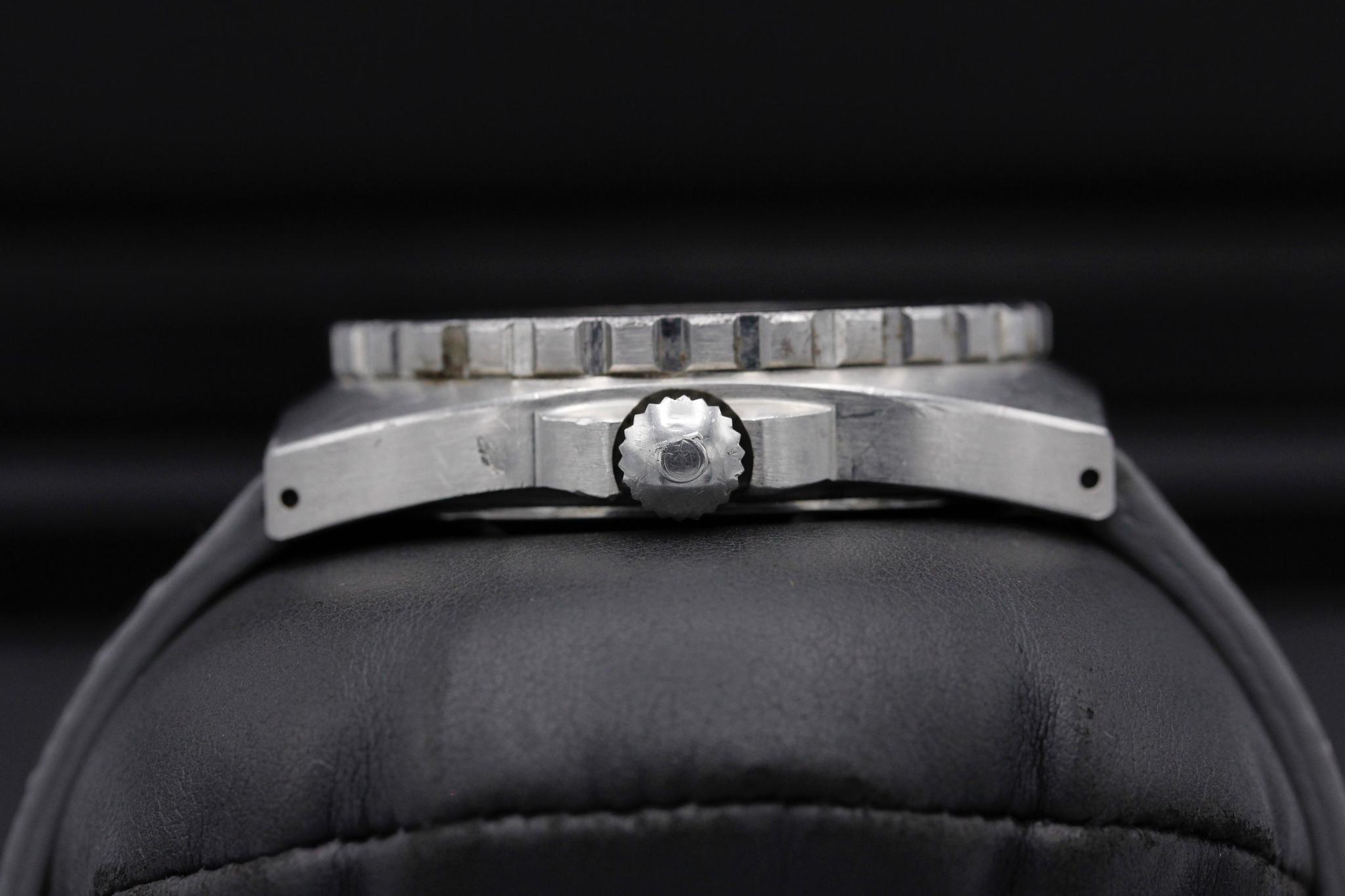 Watch Image 3