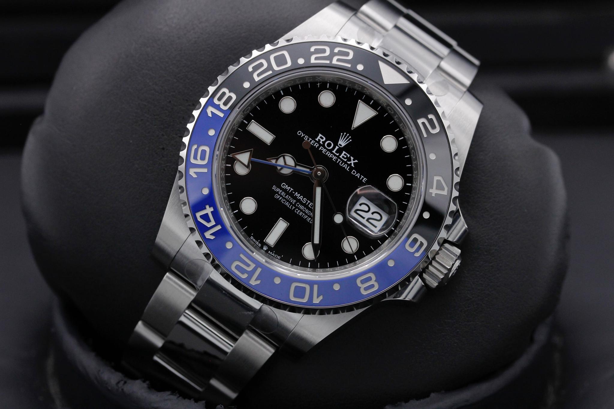 Watch Image 9