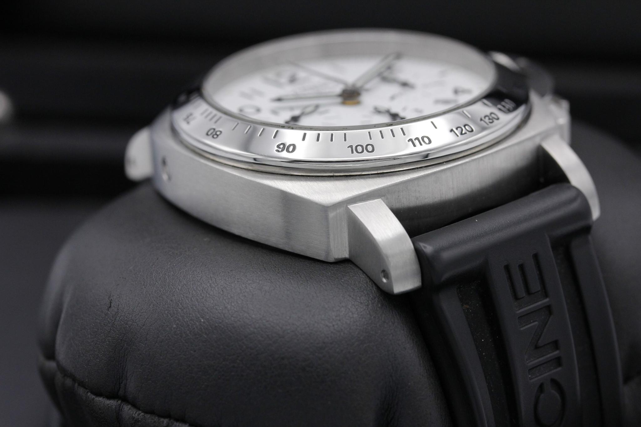 Watch Image 6