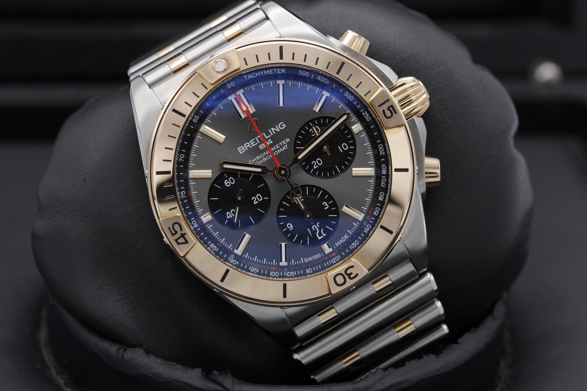 Watch Image 9