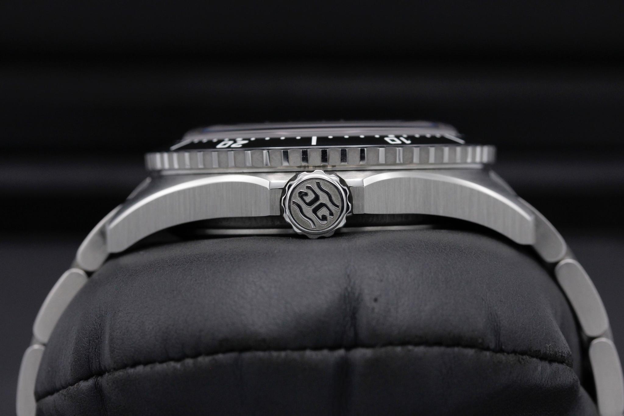 Watch Image 3