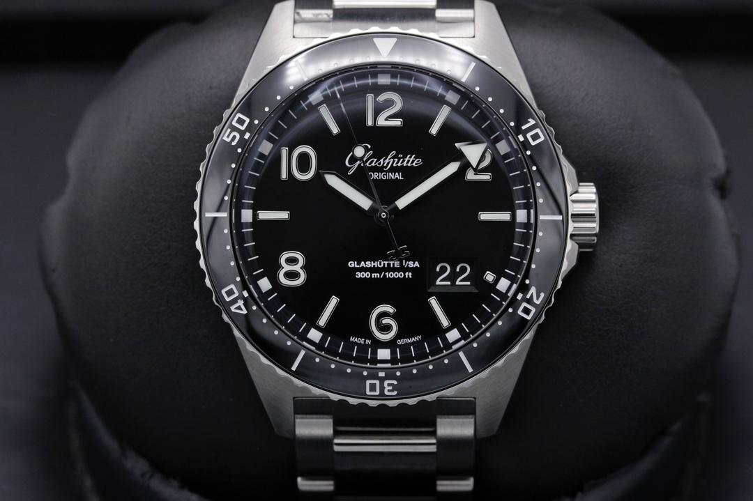 Glashutte Original Seaq Panorama Date 1-36-13-01-80-70