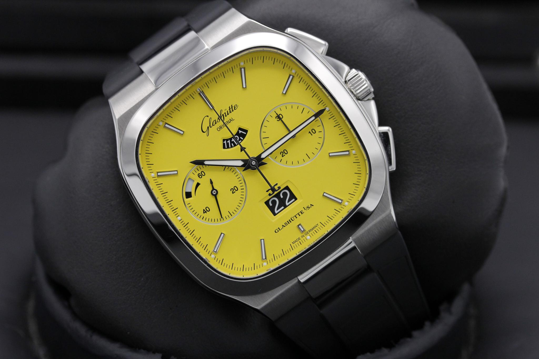 Watch Image 9