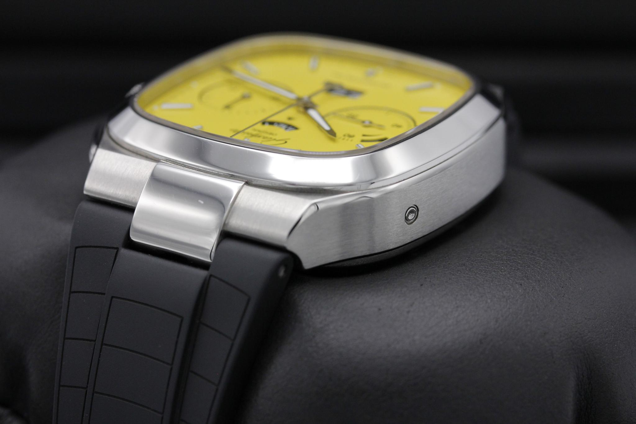Watch Image 5