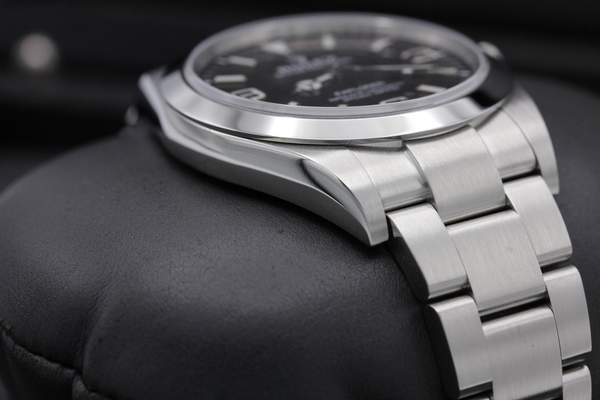 Watch Image 6