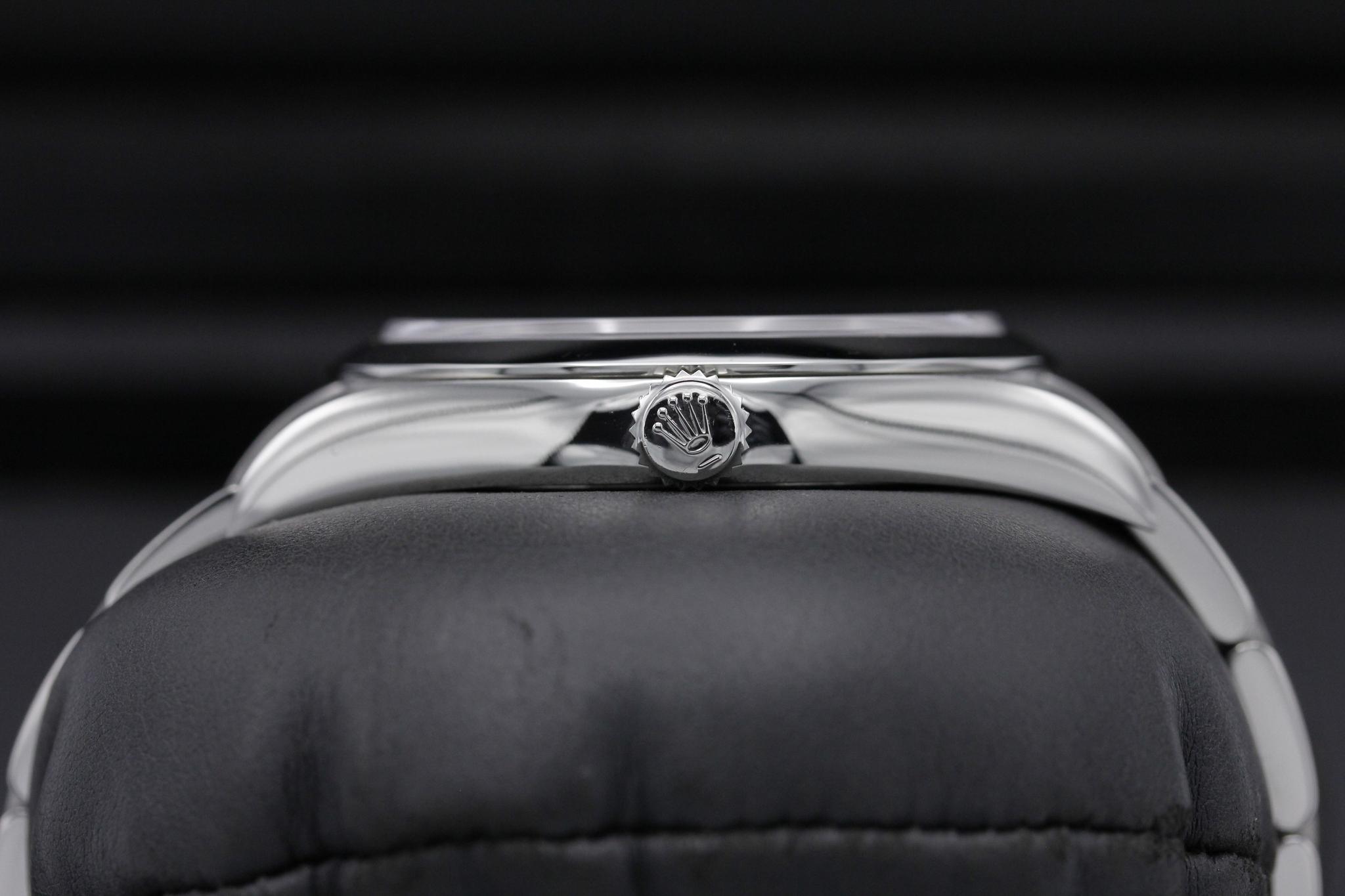 Watch Image 3