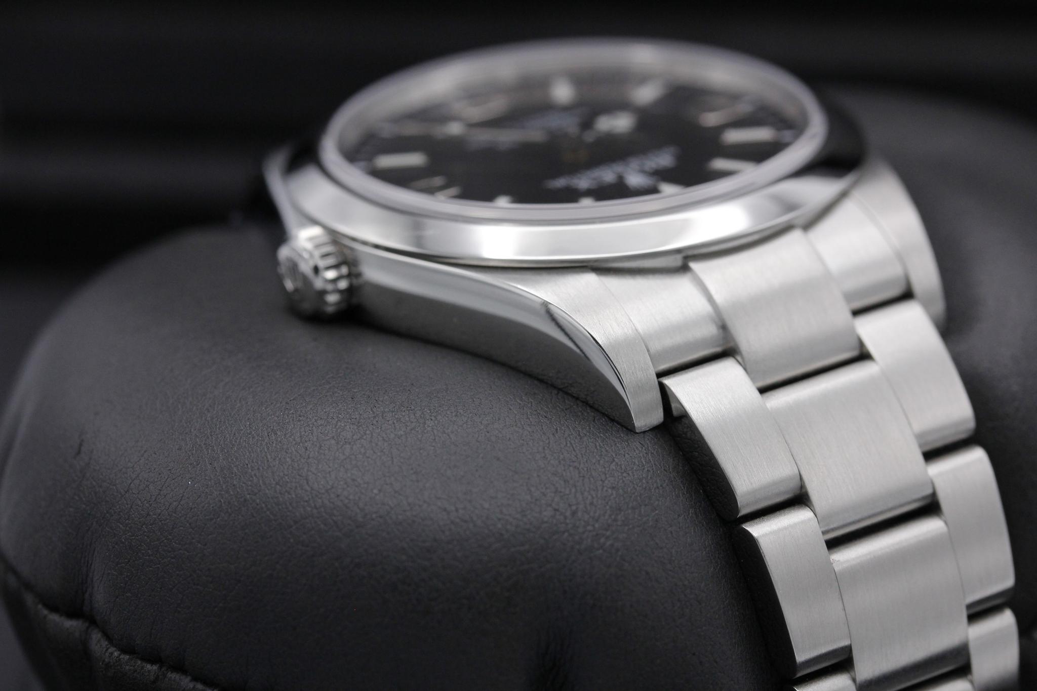 Watch Image 4