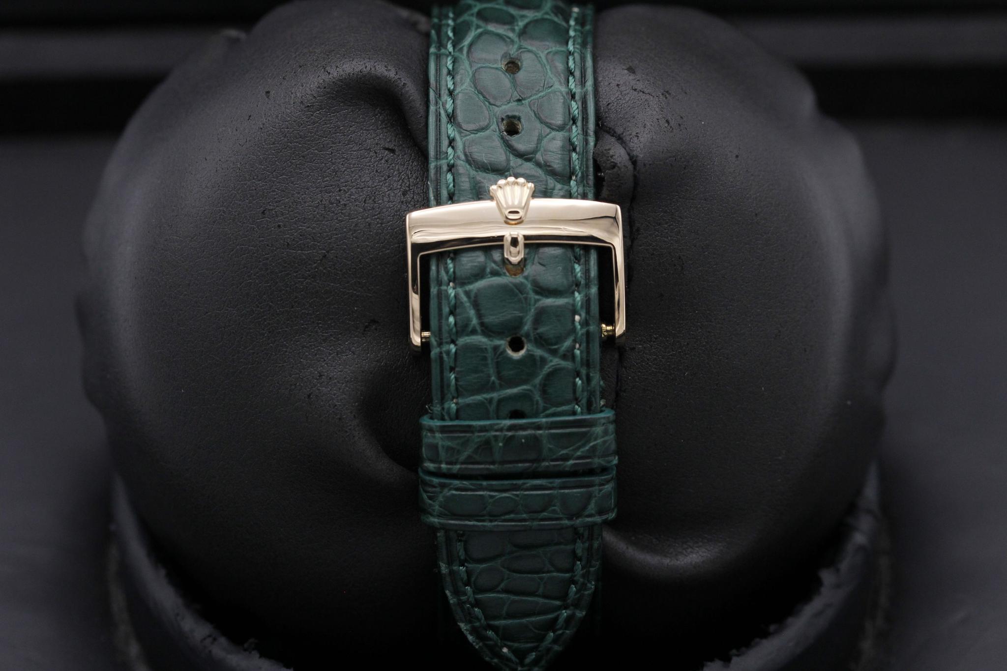 Watch Image 8