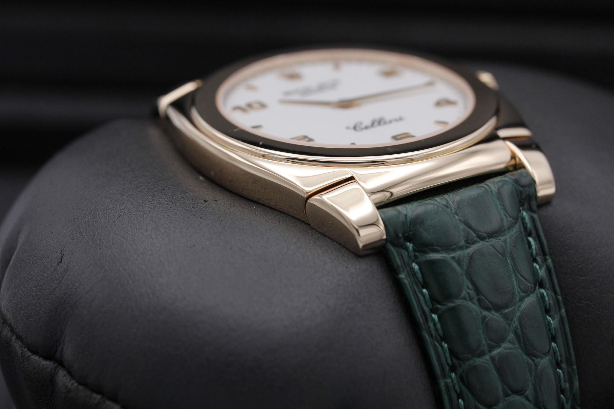 Watch Image 6