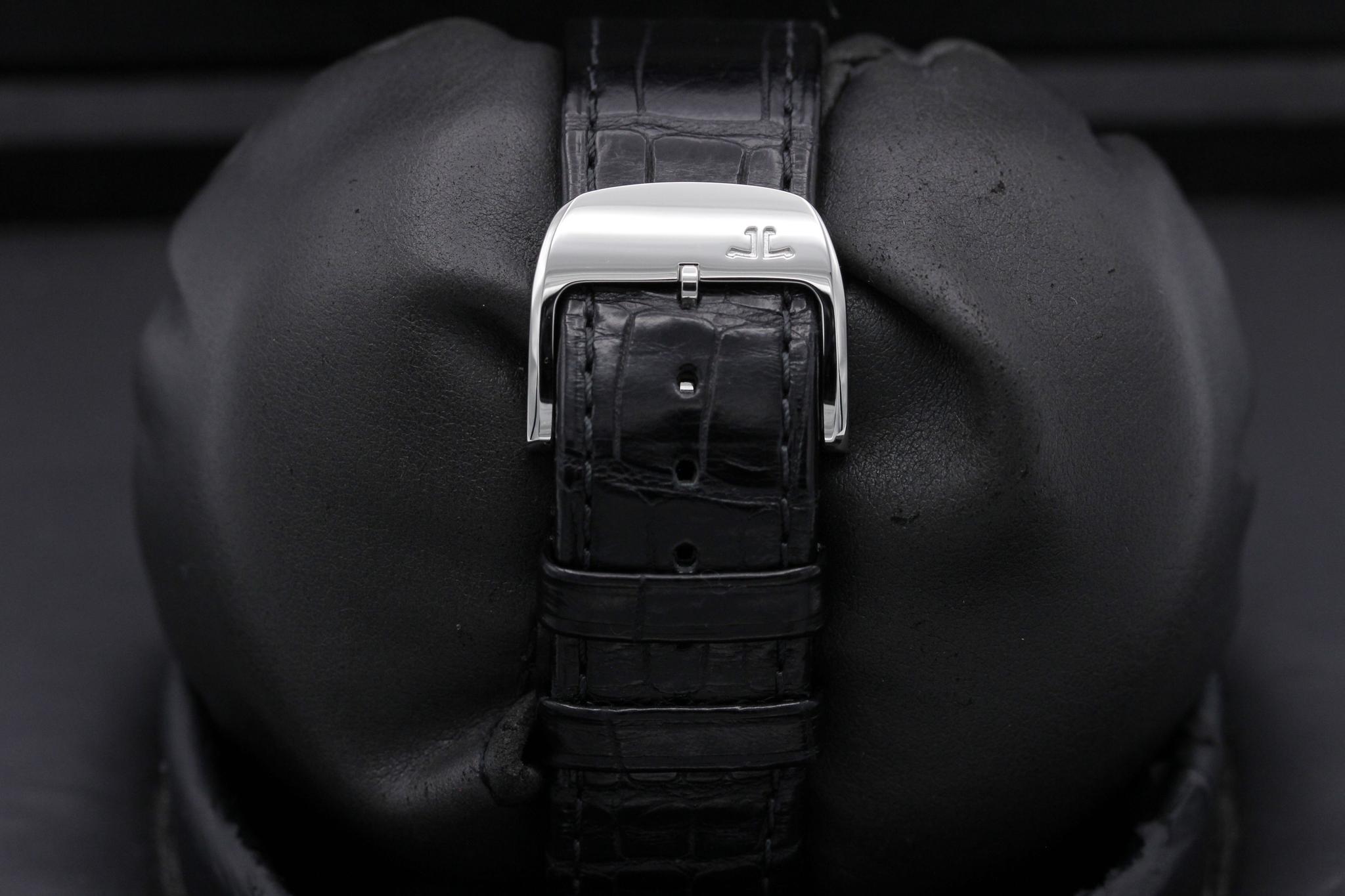 Watch Image 8