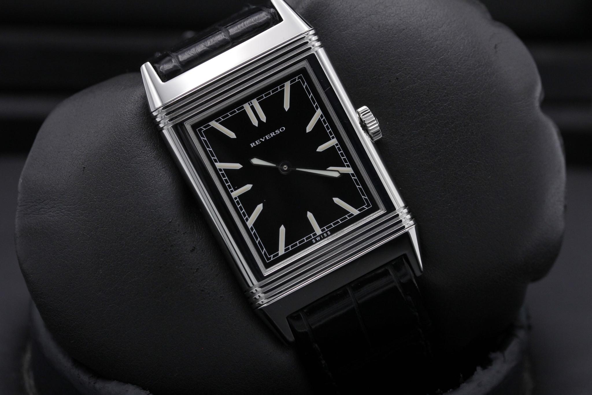 Watch Image 12