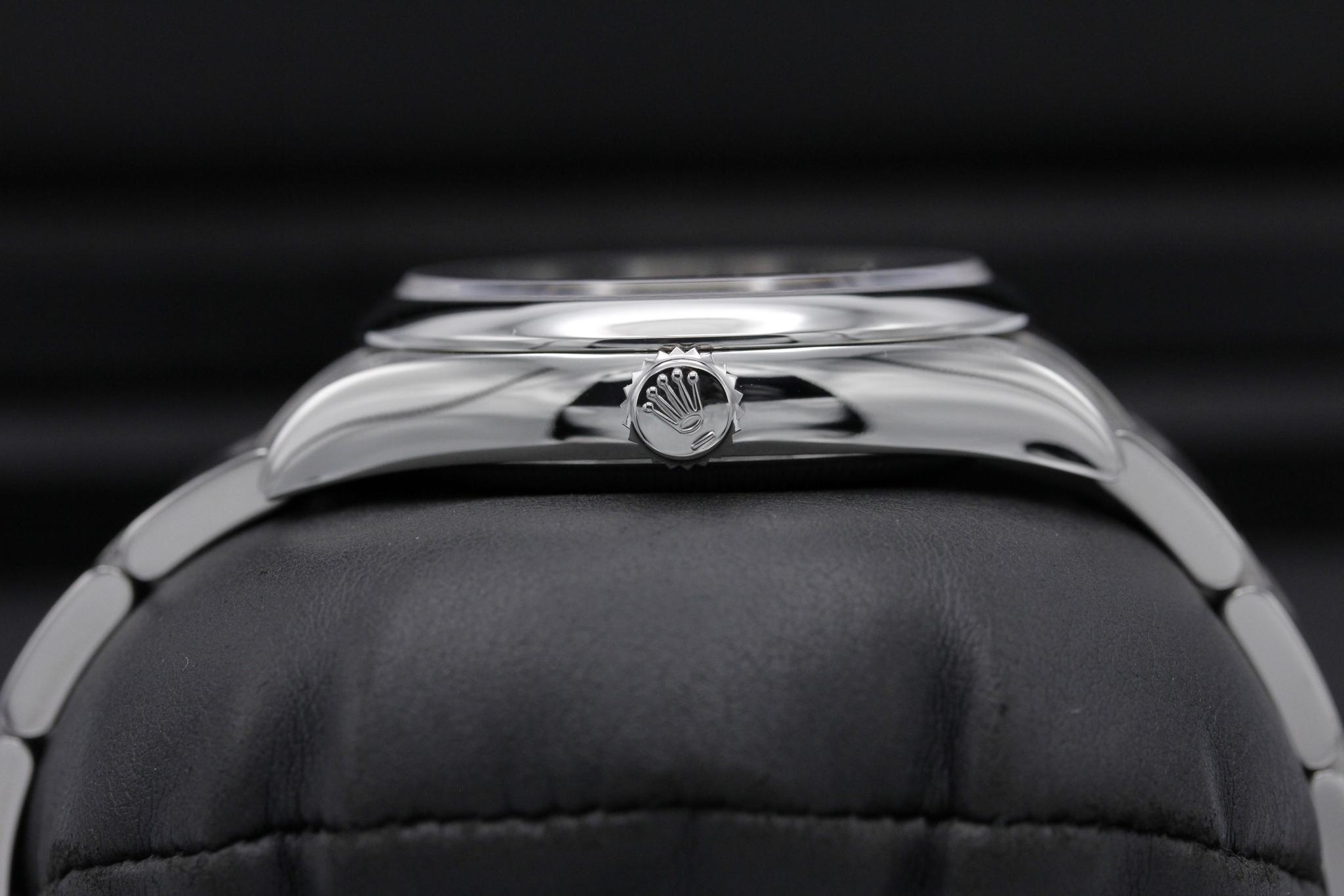Watch Image 3