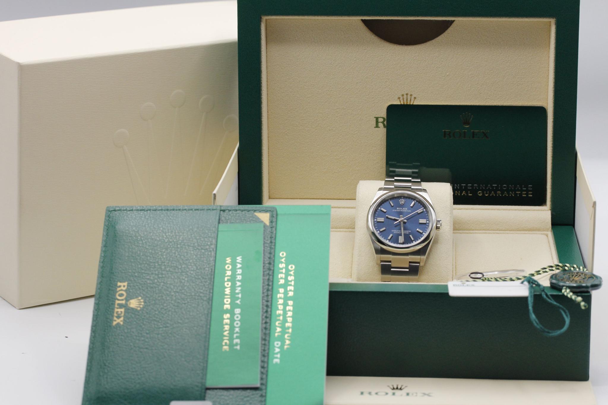 Watch Image 11