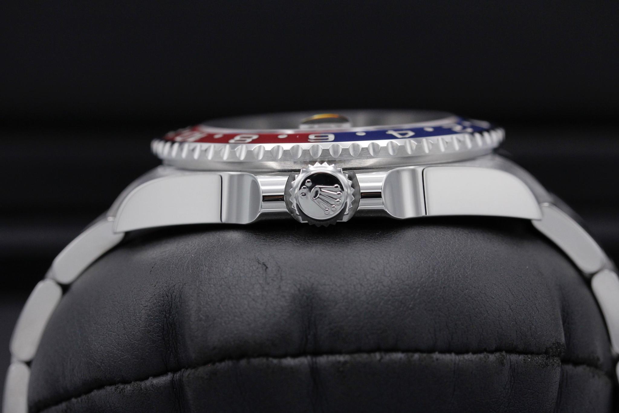 Watch Image 3