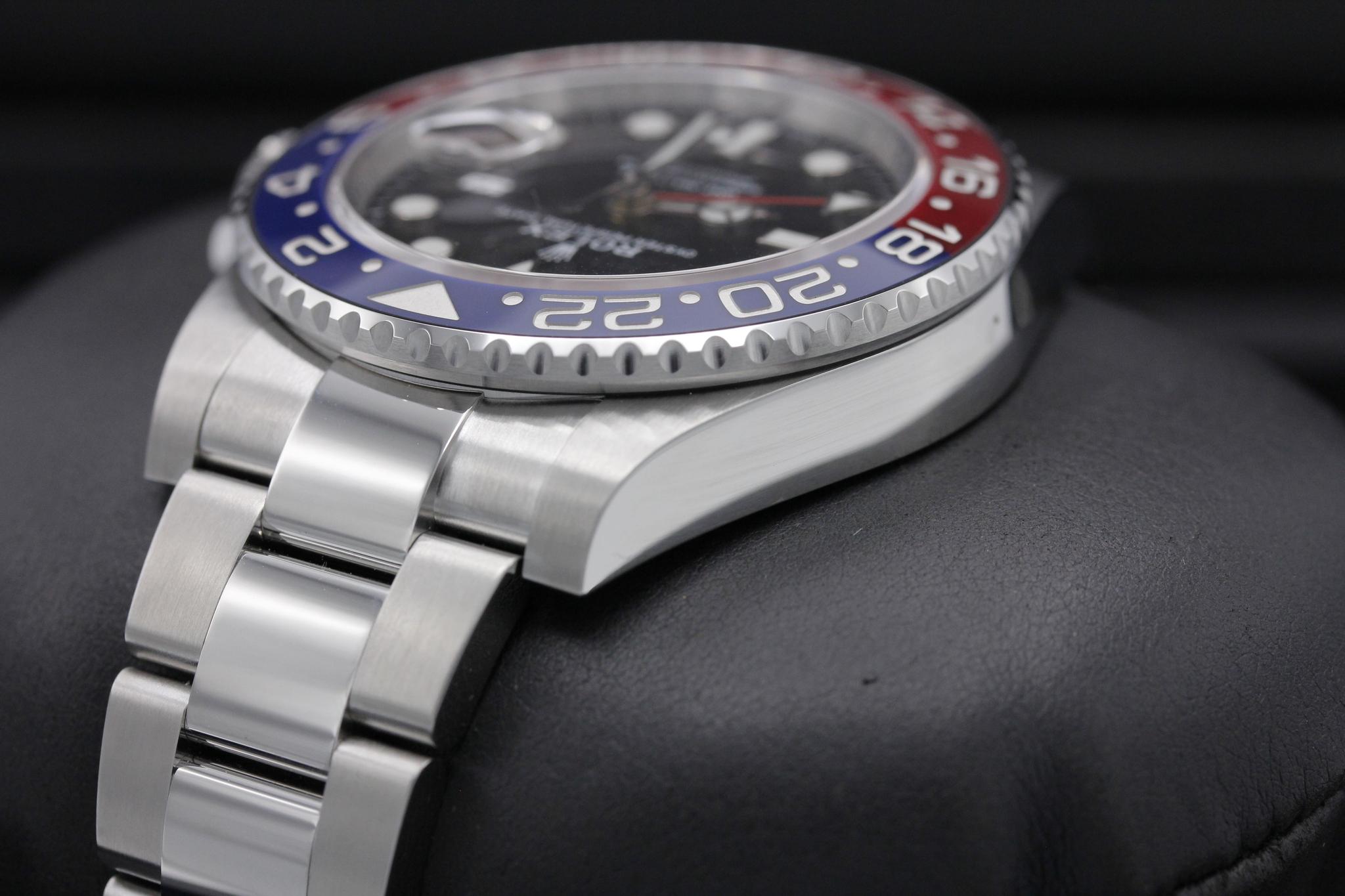 Watch Image 5