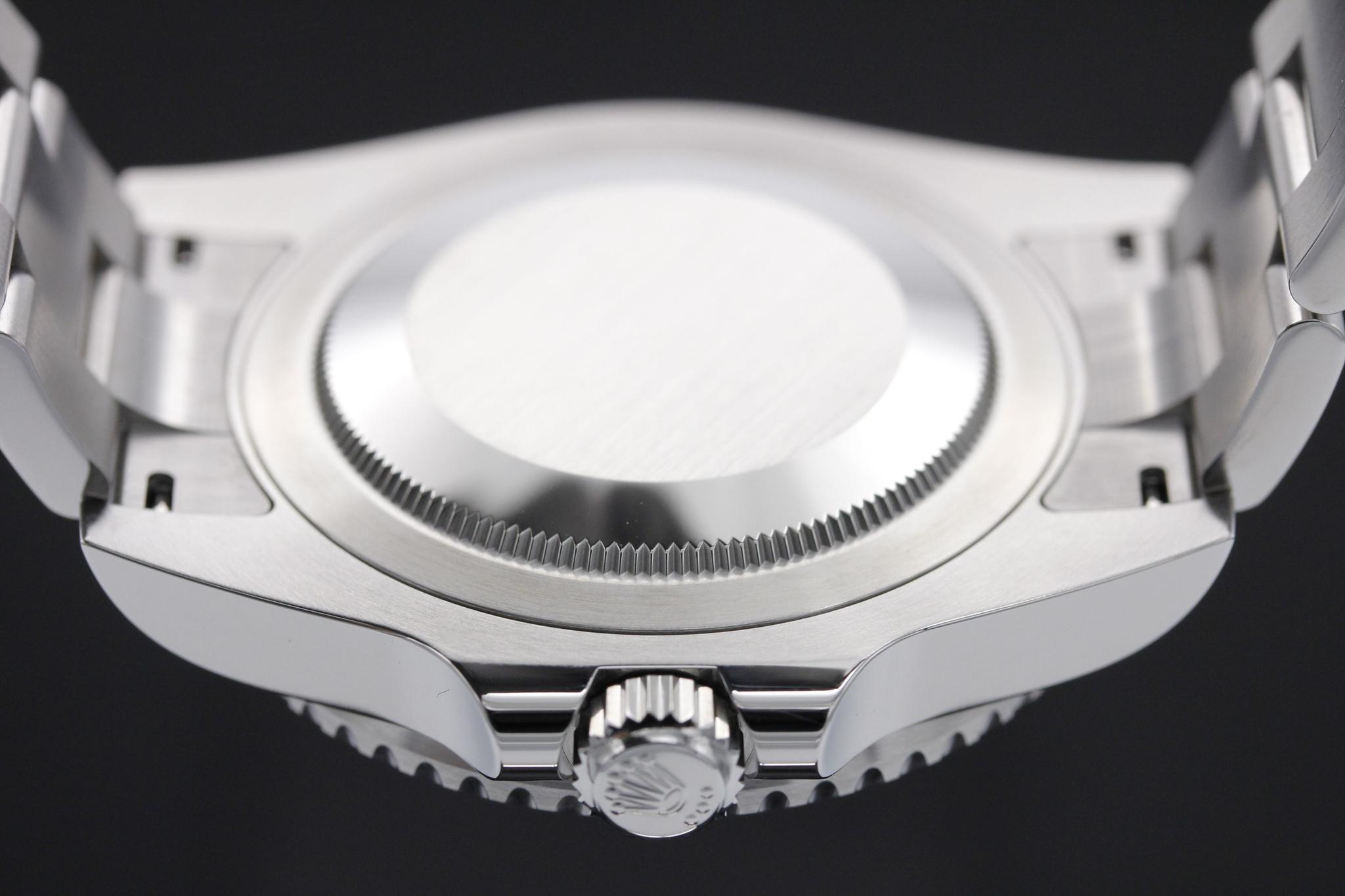 Watch Image 7