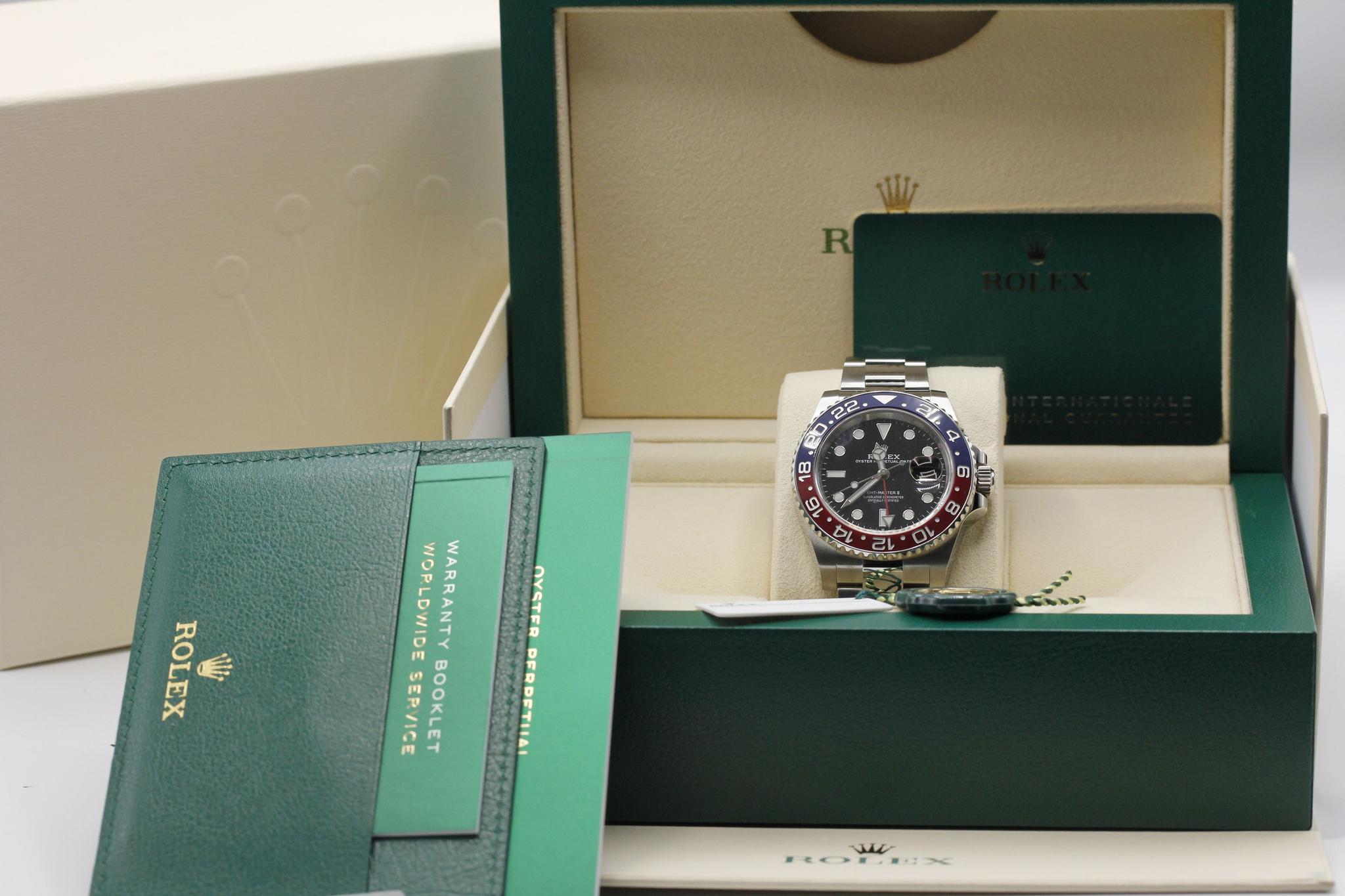 Watch Image 11