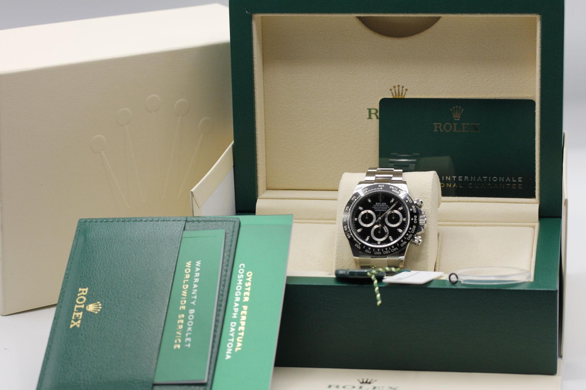 Watch Image 11