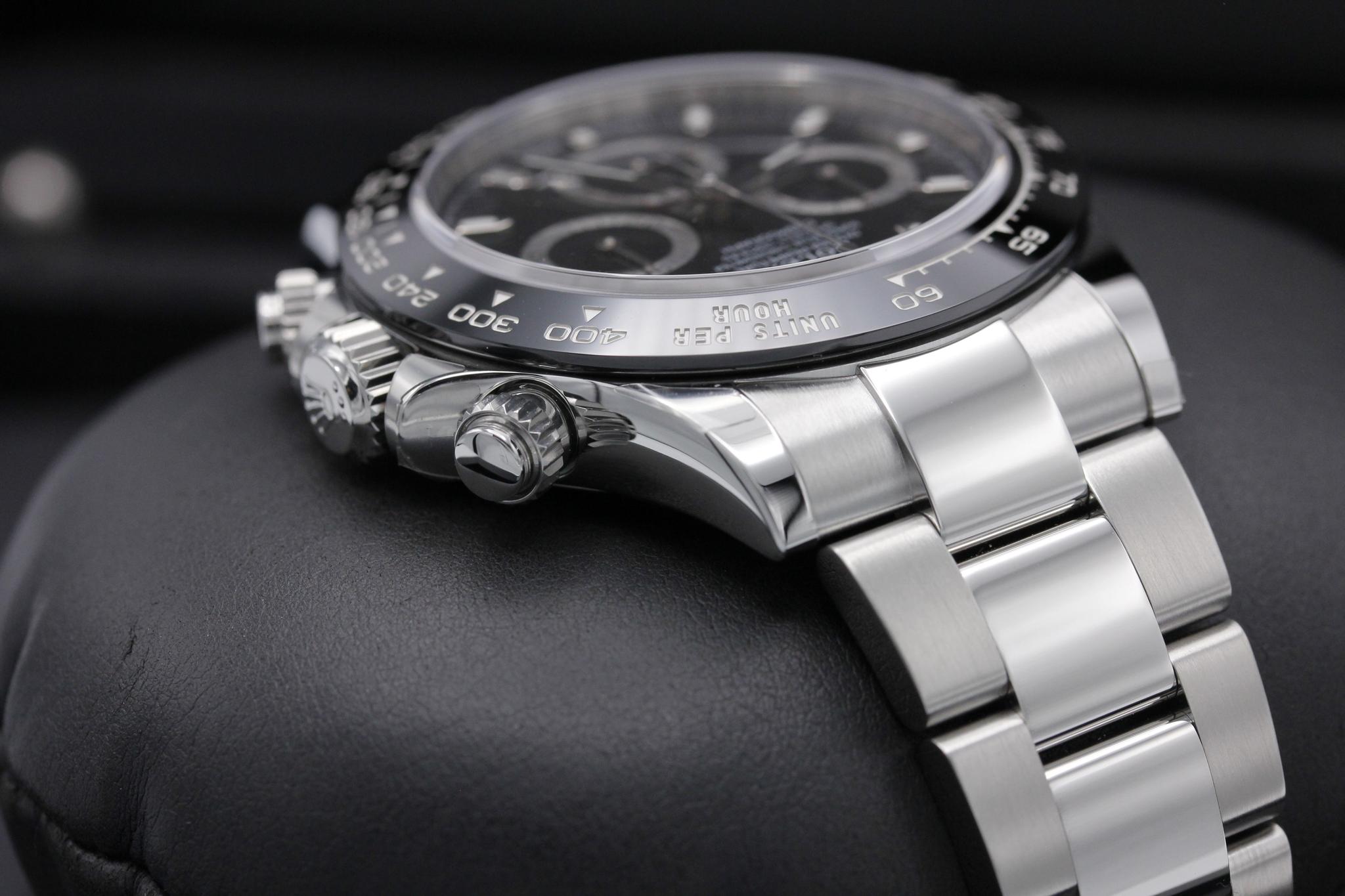 Watch Image 4